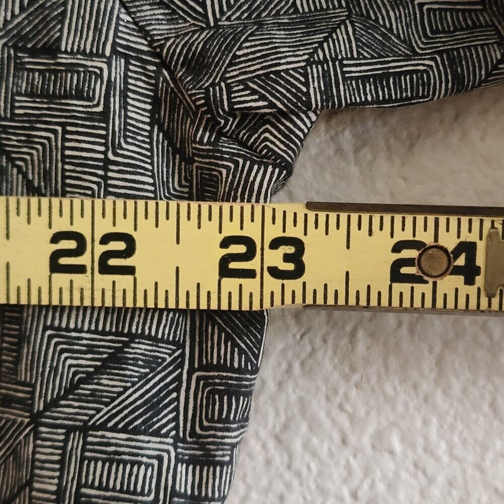 Tori Richard Shirt Mens Medium Gray Geometric Button Up Cotton Lawn Resort Aloha - Picture 10 of 10
